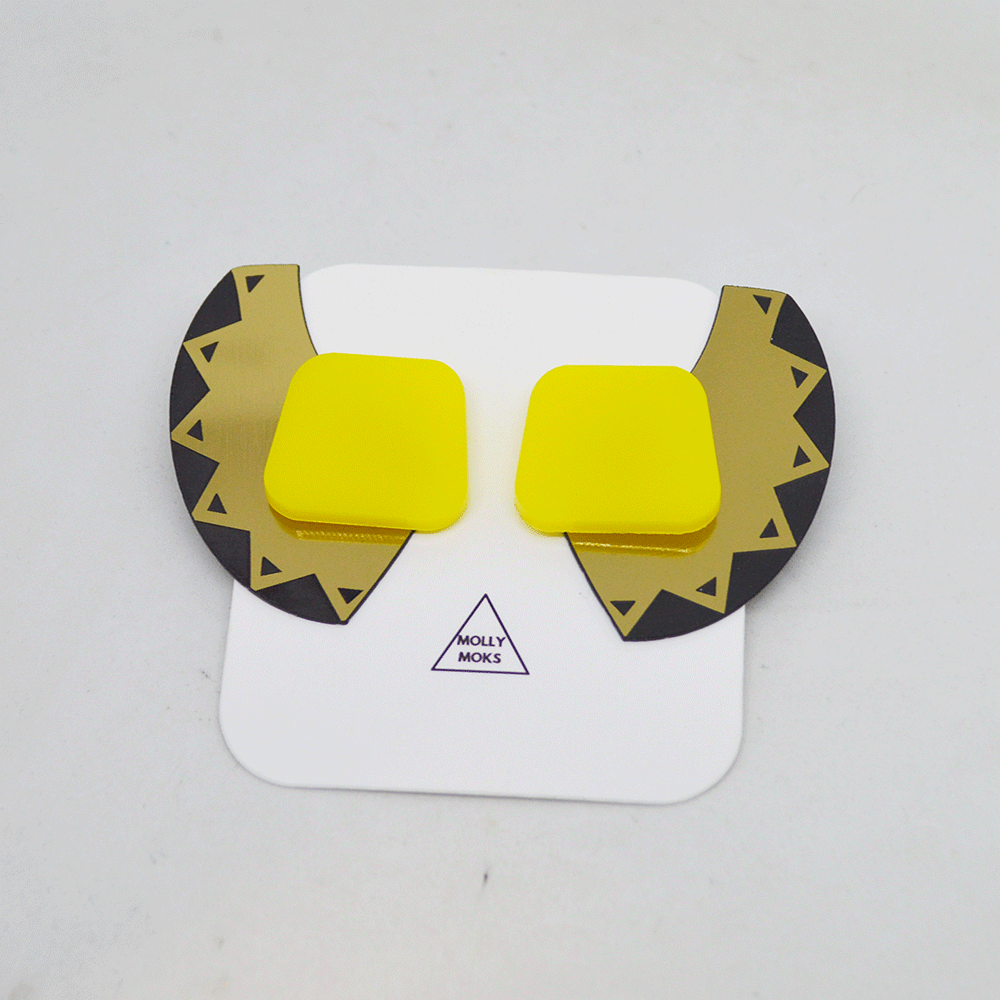 Leão amarelo