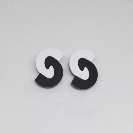 Peixes branco e preto