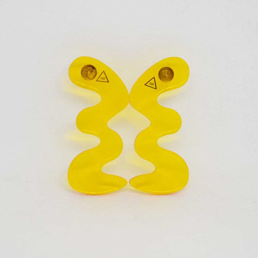Virgem amarelo transparente