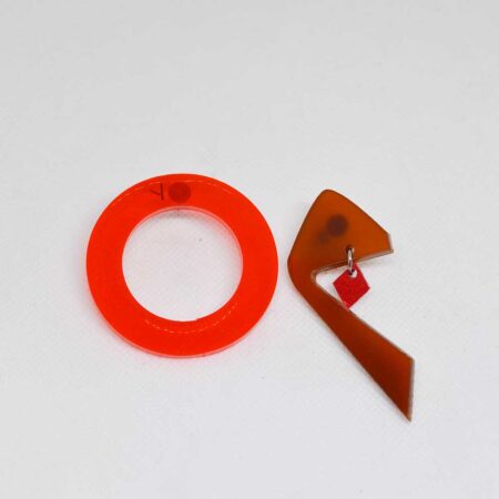 Par trocado Brigitte vermelho neon e Carneiro castanho